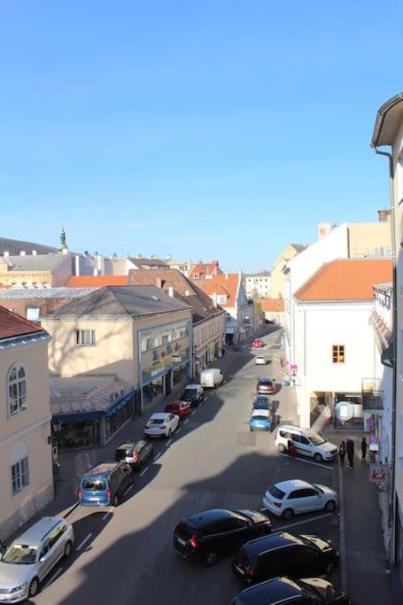 Zum Breyer Bnb City Apartment Baden Exterior photo