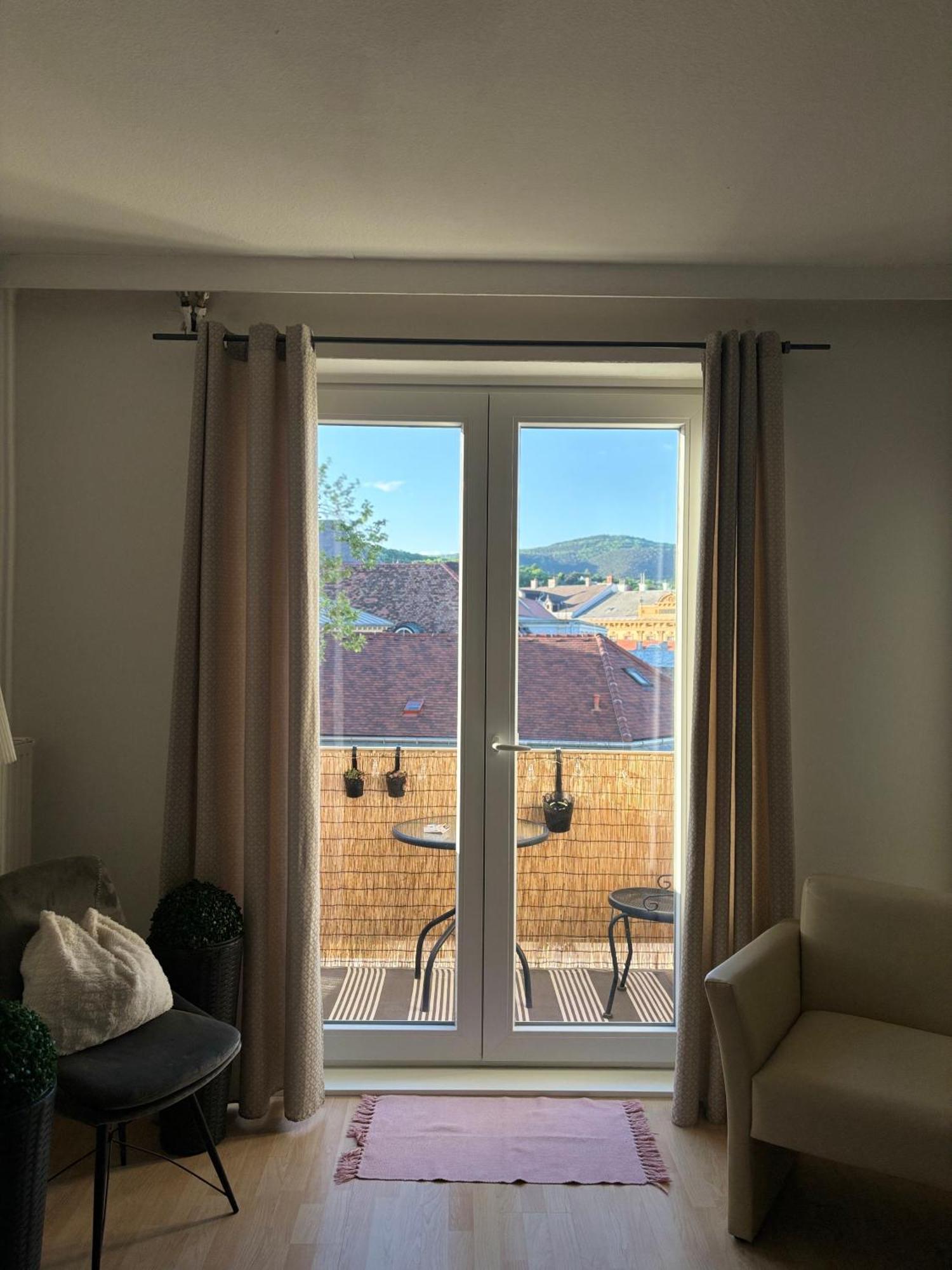 Zum Breyer Bnb City Apartment Baden Exterior photo